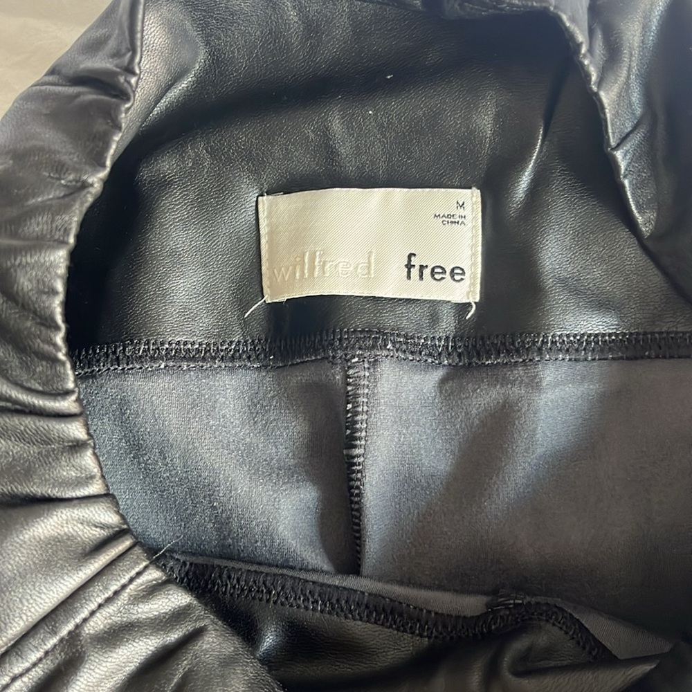 Aritzia Wilfred Faux Leather Legging High Waisted - Picture 4 of 5